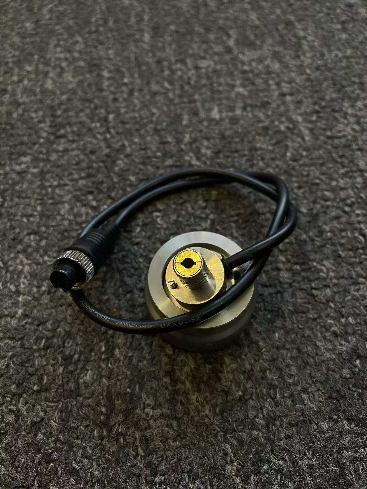 VKB to TM metal connector